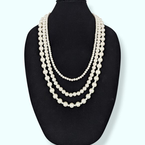 Times & True 3-Strand Adjustable Faux Pearl Necklace - Picture 2 of 6